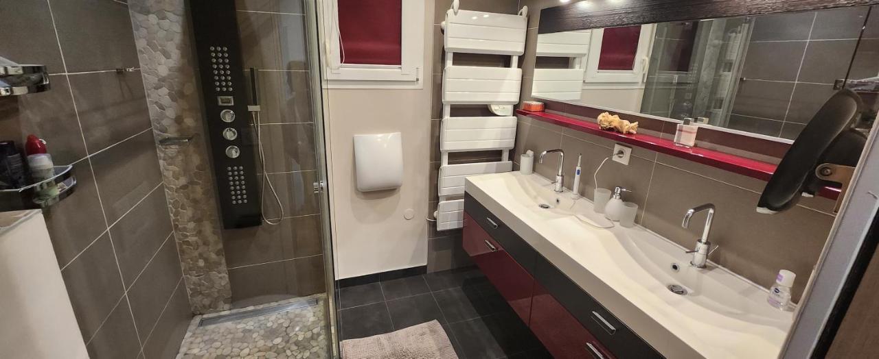 Chambre D'Hotes Casa Lucia フュリアニ エクステリア 写真
